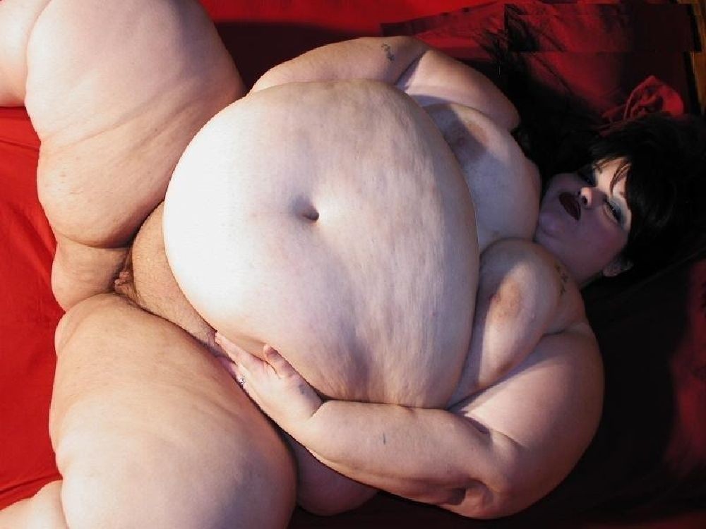 zombiesattackattack:  sexythickthighs:  Those juicy juicy thighs mmmmm fuck!