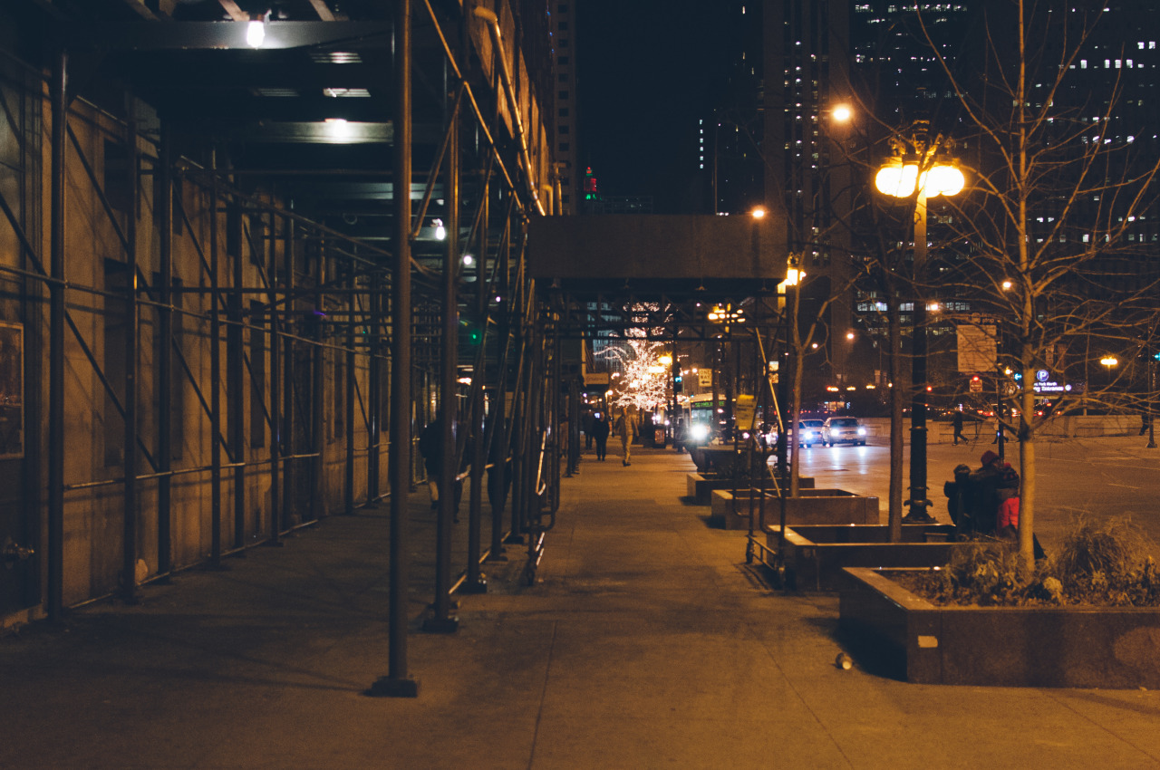caseyngarner:  Street Photography in Chicago   by: Casey Garner  