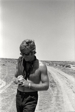 bonjour-paige: Robert Redford on the set