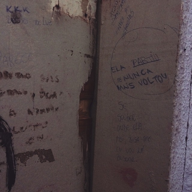 drunk-2-love:  “Ela partiu e nunca mais voltou. Se souber onde ela foi, diga-me