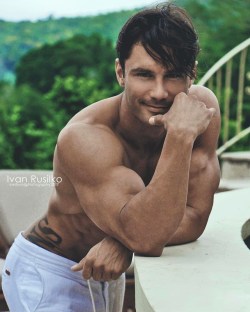 billyraysorensen:  Sexy Ivan …