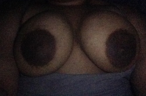 hrnyblkgal: night time boredom lol