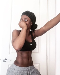 redstripeking:  Uchemba  Brown Thing  GOT DAMNNN SHE&rsquo;S FINE!