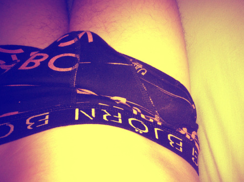 kaspernikuslovesu: morning wood Nice morning wood, bro