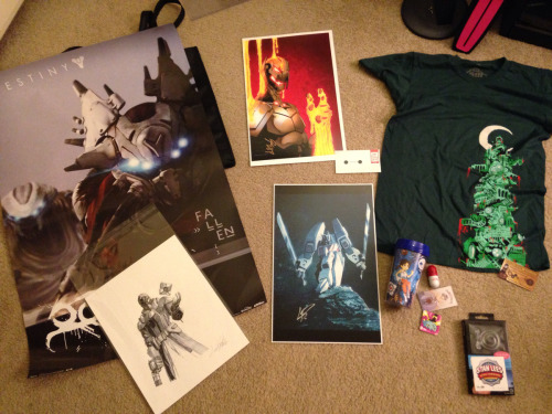 Stuff I picked up at Comikaze today! The commission I asked Livio of my Destiny Guardian and Ghost came out so beautiful and lovely…! Plus I really like that Ultron print I got from another artist.All in all, would definitely go back to Comikaze