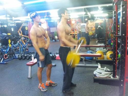 evianguy: Hawt Asian Studs! 4asianguys.tumblr.com