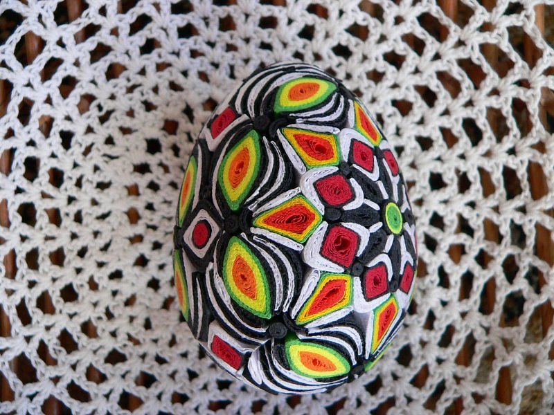 Pisanki (Polish Easter eggs) made in quilling technique.
Created by danslo.