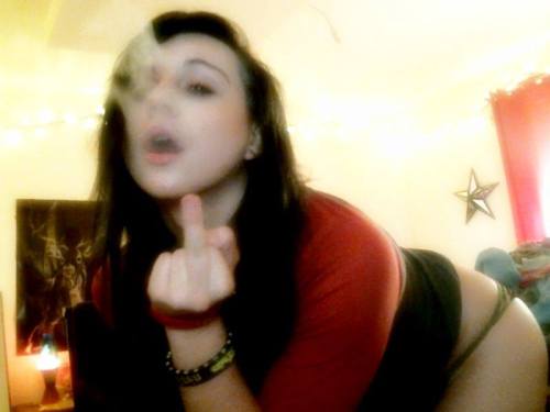 420stonergurl:  420 (:   Smokin’ hot!