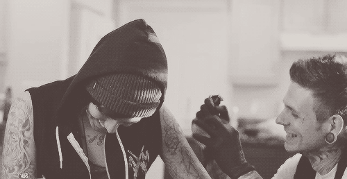 sleepingwithsirens-org:  sleepingwithsirens.org for more