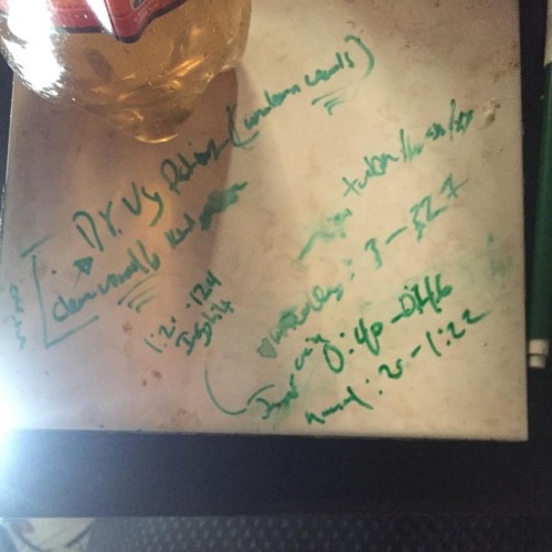 My recording notepad is an old piece of tile with dry erase markers.   #creation #inspiration #letthedigitaldrummerkick  https://www.instagram.com/p/BtCFb3cFkwr/?utm_source=ig_tumblr_share&igshid=1h4ueicu0cf7q