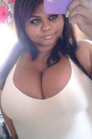thickbeyondbelief:  Tiddies 