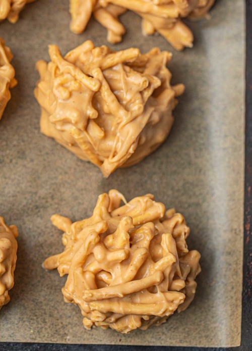 foodffs:Haystack cookies are an easy no bake cookie with white chocolate, butterscotch chips, peanut