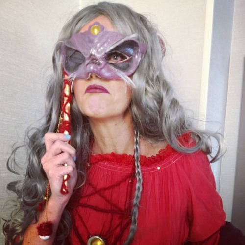 Aughra on the way to the Dark Crystal Ball! #dragoncon2018 (at Center for Puppetry Arts) www