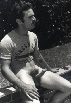 the-gay-past:  Send me YOUR PRIVATE vintage