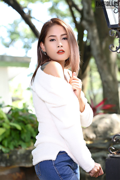 theblackalley-official: Another photo set of Winny Sung from theblackalley.comwww.theblackall