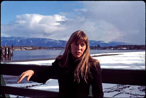 bobdylan-n-jonimitchell:Joni Mitchell, Vancouver, Canada, ca. 1969.