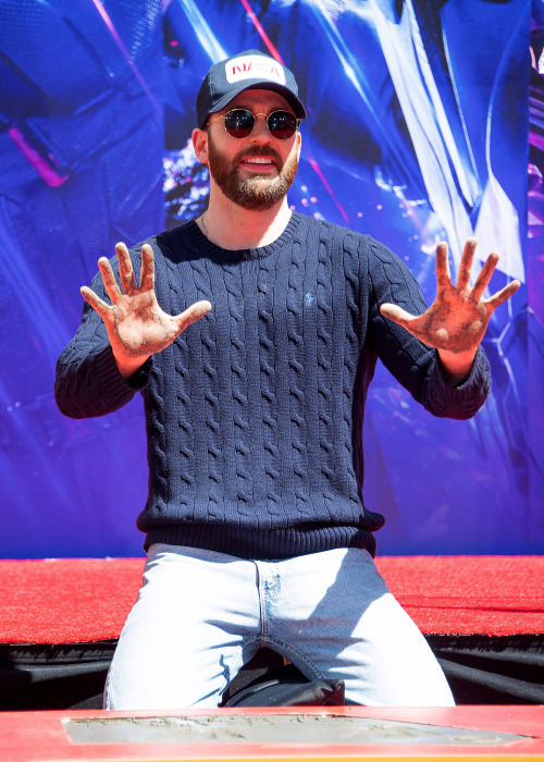 chrisevanslive: CHRIS EVANS at the  Avengers: Endgame’ Handprint Ceremony, 2019.