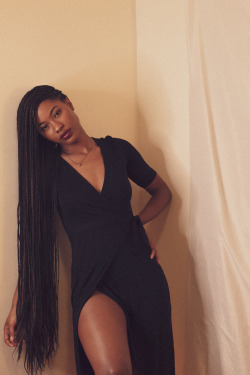 keyunah:I can have anyone I want in the world but here my dumb ass go wanting you.