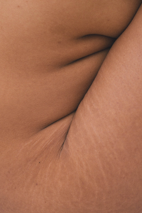 pluiez:Clariana, Female Landscapes(by Laura V-A)