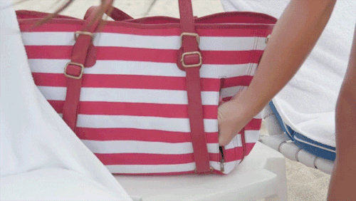 sizvideos:  Dezzio is the most functional beach bag you’ll ever find - Full video 