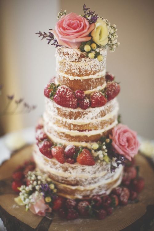 One Loom Studio (Incredible rustic wedding cake, with decadent...)