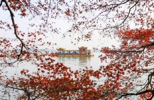 fuckyeahchinesegarden:West Lake, Hangzhou, China