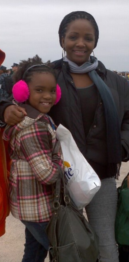 brianadeshe:  bblackgoldd:  Please look at how much my sisters complexion changes