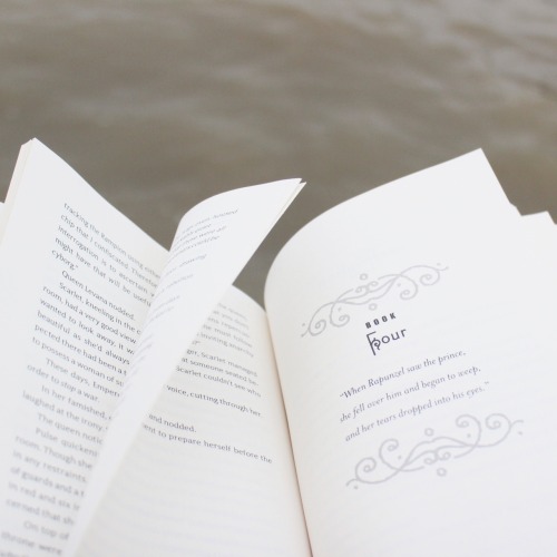 nightleafreads: Reading Cress by the Sea