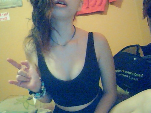 nolongerfiction:  trying to keep myself occupied haha