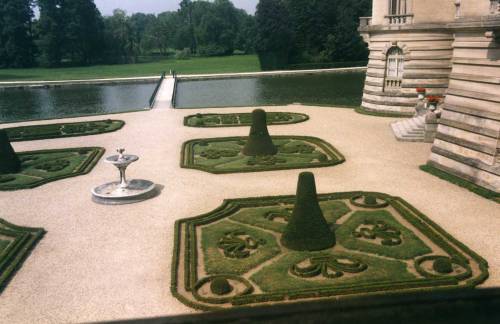 versaillesadness: Château de Chantilly, France.