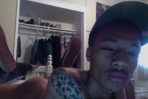 theblackclarkkent:  An Ideal Lil Dude Is Always Ready ! 😘😁😍😛 #WebCamFun
