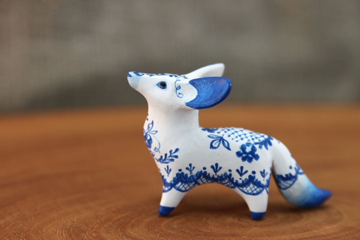 sosuperawesome: Gzhel Patterned Figurines Evgeny Hontor on Etsy See our #Etsy or
