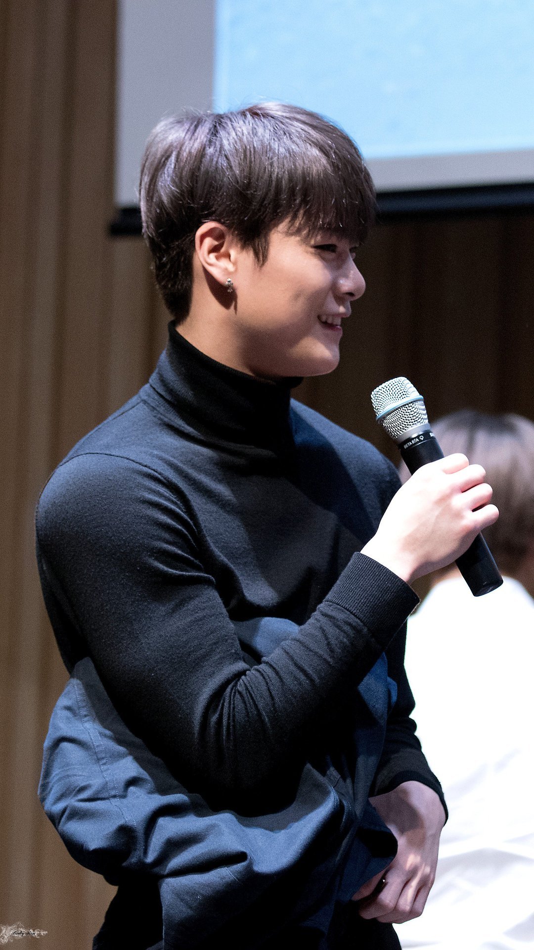 binuforthewinu: moonbin is cancelled, i only know BUFFBIN now  © Body Bin 
