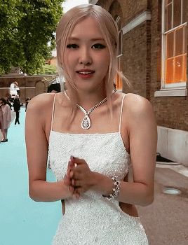 Ros AtTiffany & Co.s Vision & Virtuous Exhibition In London