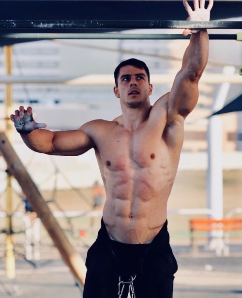 meninjockstraps.tumblr.com/post/181717405480/