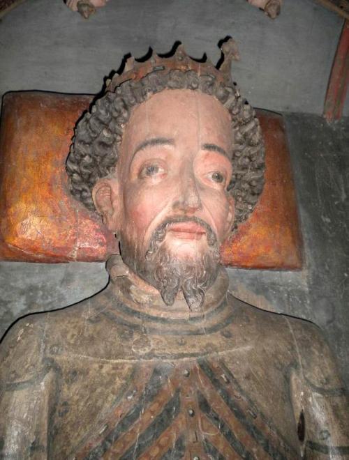 Effigies of King Albert of Sweden (d. 1412) and his wife Queen Richardis of Schwerin (d. 1377) on th