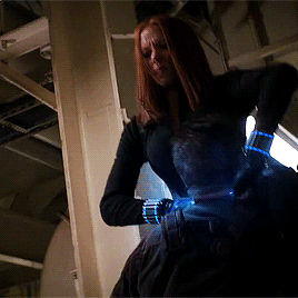 buckynatashas:  Aim for the neck.