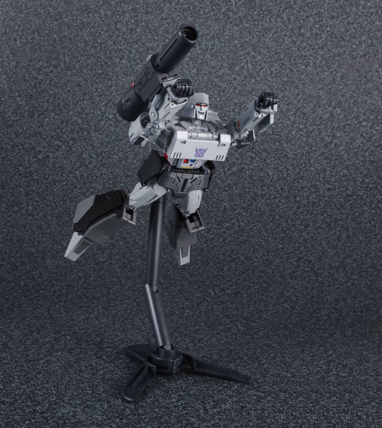 aeonmagnus:  Transformers Masterpiece MP-36 Megatron official photos.
