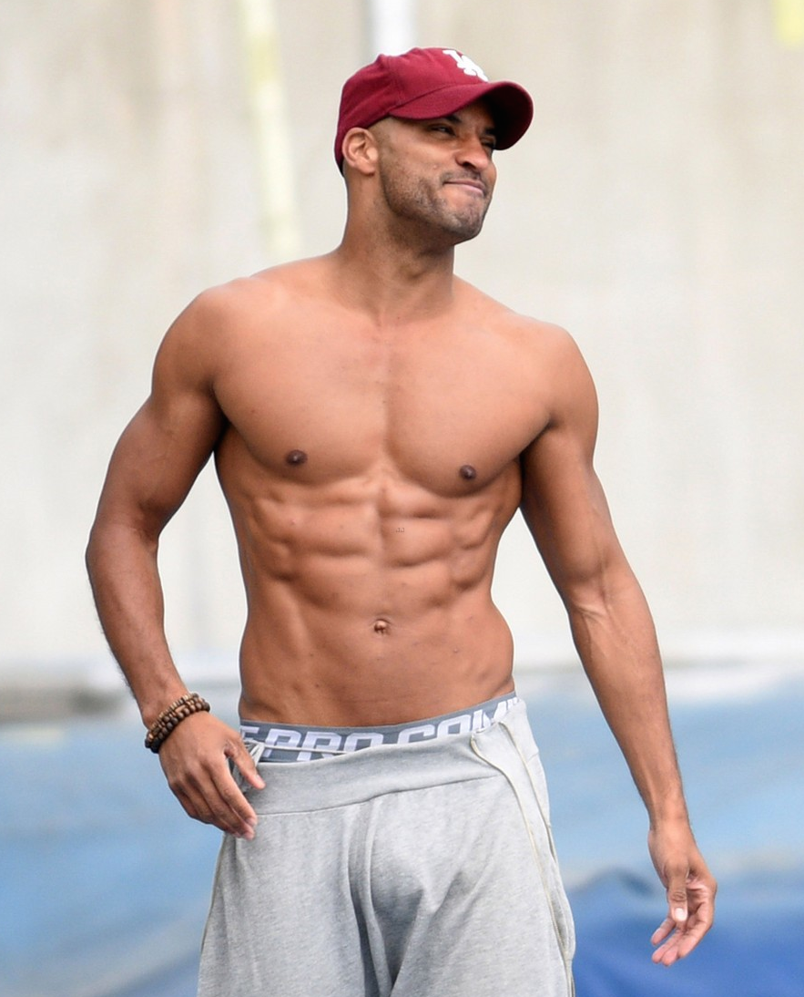 mynewplaidpants:  This is Ricky Whittle, and he is going to star in American Gods.