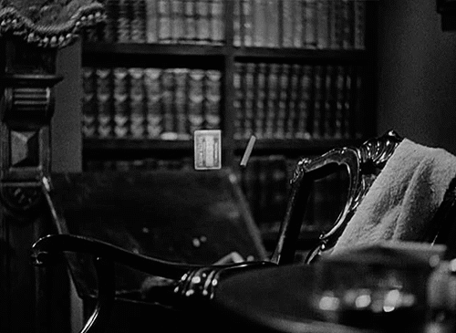  The invisible man 1933“It was like the slow spreading of a poison. First came the little white nerv
