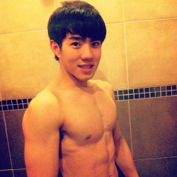 j-aime-asian-men:  innocence.. 