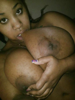 oran78boss:  sheshouldacheated:  blaccteensexposed:  Thick Brown Skin  Clawd  Thickness