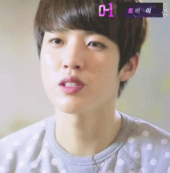 yeolidiot:   71-76/1OO Gifs Of Lee SungYeol ♡  