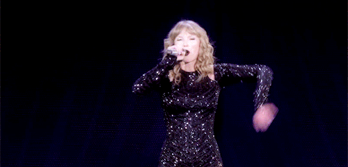 demetrialuvater:Taylor Swift reputation Stadium Tour | Official Trailer Netflix