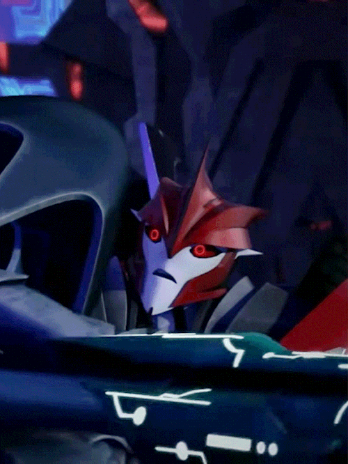 Things That Make Me Sad: Knock Out’s Face After Starscream Tells Him To Shut Up. 