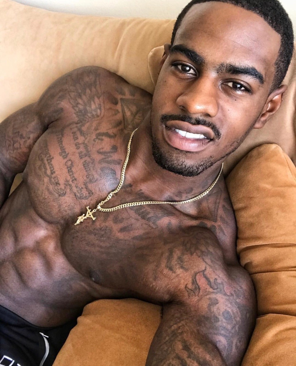 thebigsexyguy:  What’s Your FetishThis MF!!The WOW FactorSexy DaddiesMy Boy BlksaiyanCock
