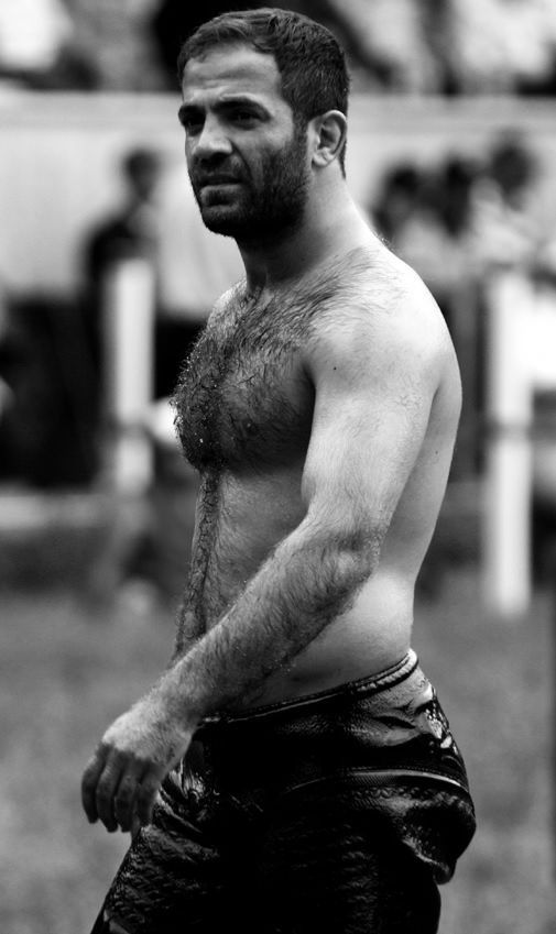 Follow my two hairy men blogs:http://sambrcln.tumblr.comhttp://hairysex.tumblr.com