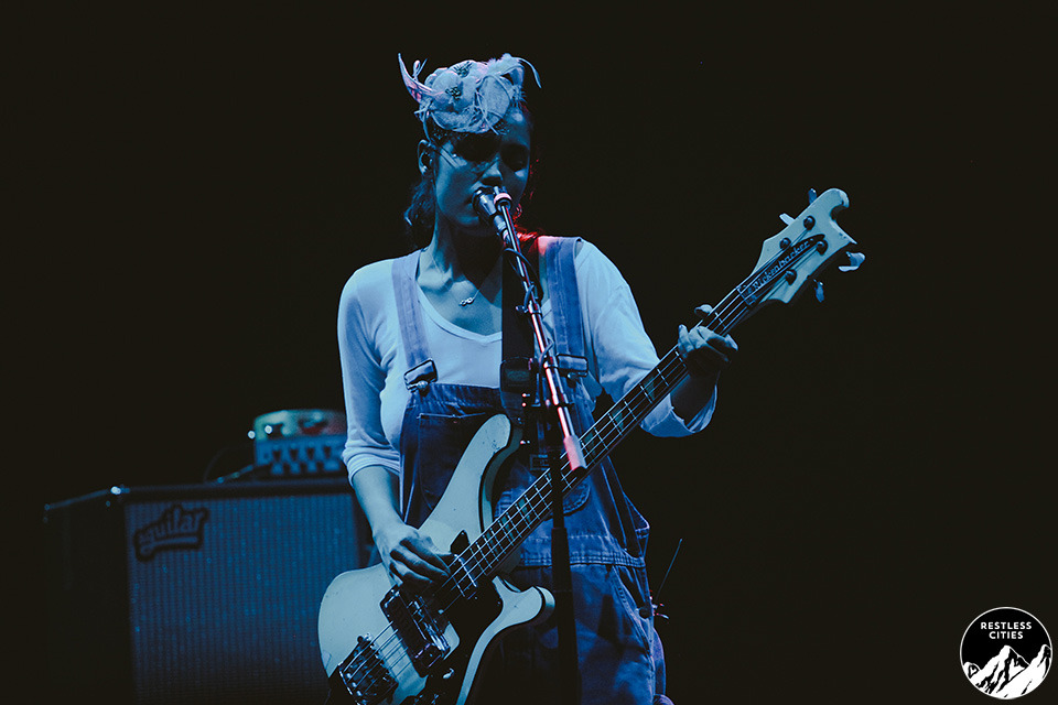 camyya:  Warpaint @ The Wiltern, LA (10.22.13) © Rozette Diaz