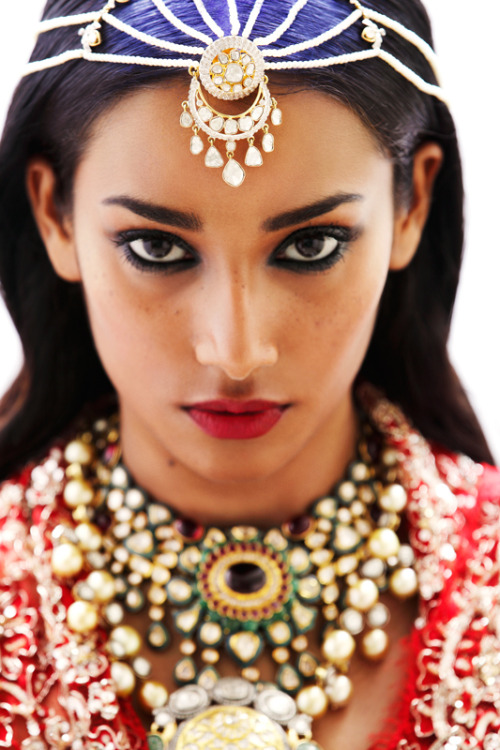 jillcomestumblingafter:allcoveredinglitter:Nidhi Sunil &amp; Radhika Nair - Grazia Indiaphotographer Taras Taraporvalast