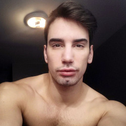 chicosguaposlindos:  James rainone